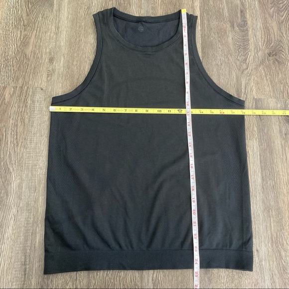 Lululemon Swiftly Relaxed Tank Black - Picture 6 of 7